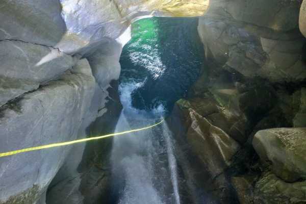 Lodrino - Full-day expert canyoning