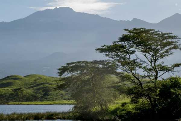 MANYARA NATIONAL PARK CANOEING