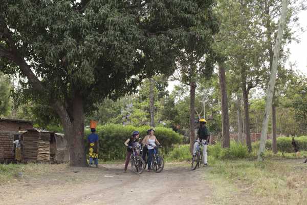 ARUSHA VILLAGES MOUNTAIN BIKING