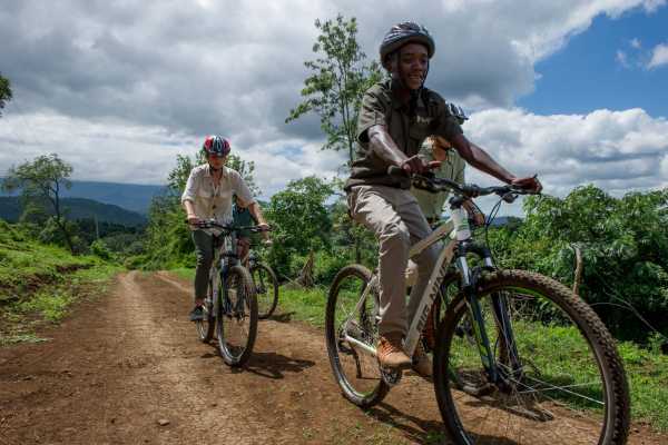 ARUSHA VILLAGES MOUNTAIN BIKING