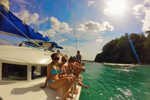 Hibiscus Catamaran Tour