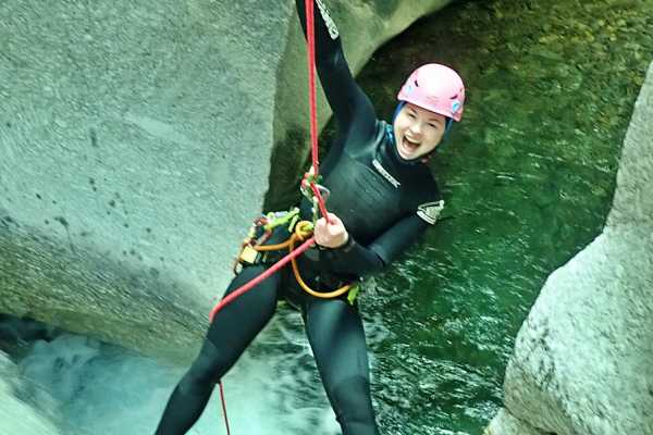 Pontirone - Half-day intermediate canyoning