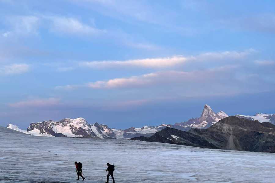 Saas-Fee Guides Rimpfischhorn 4199m ab Britanniah&uuml;tte