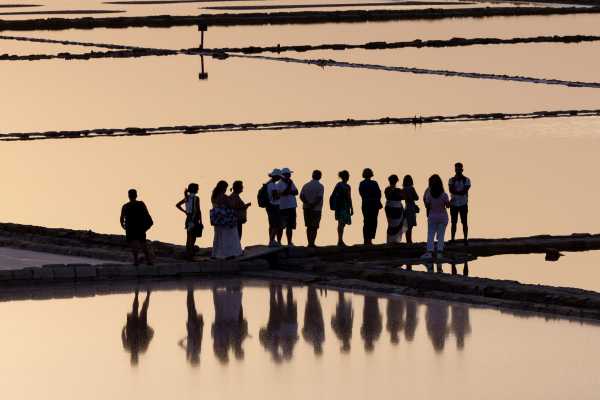 Visita guidata delle Saline di Marsala e raccolta del sale