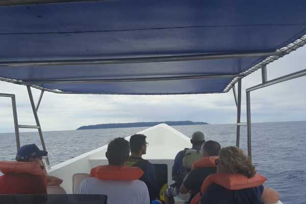 Snorkeling tour in Cano Island