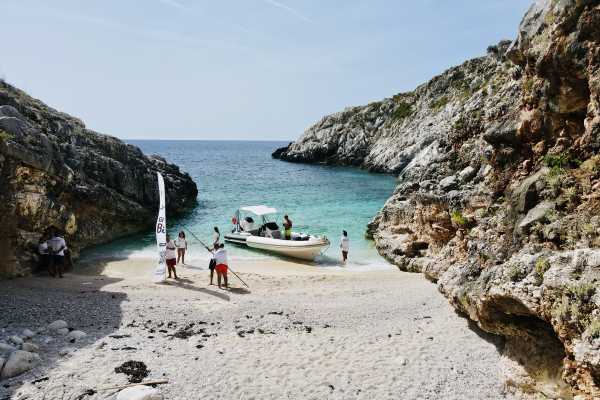 Private Speedboat for The Grand Tour of National Park & Grama Bay & Blue Cave