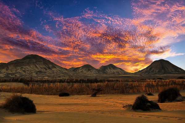 4 Days trip to the Pyramids and the white desert from Cairo