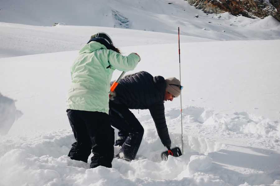 Saas-Fee Guides Lawinenkurs