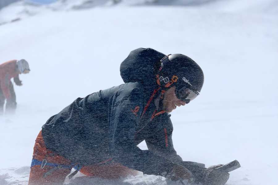 Saas-Fee Guides Avalanche Course