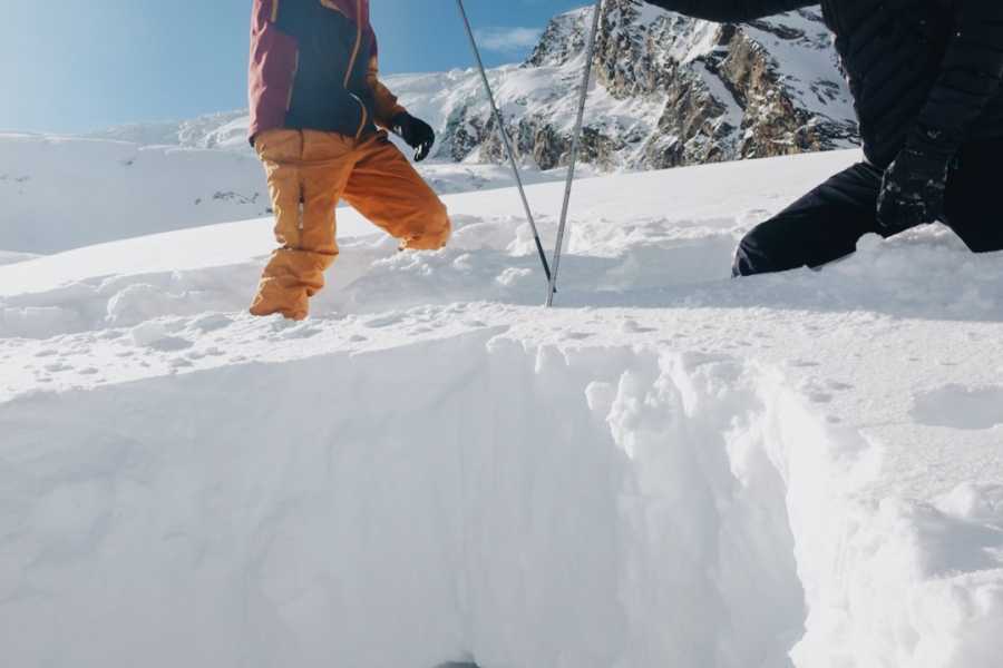 Saas-Fee Guides Lawinenkurs