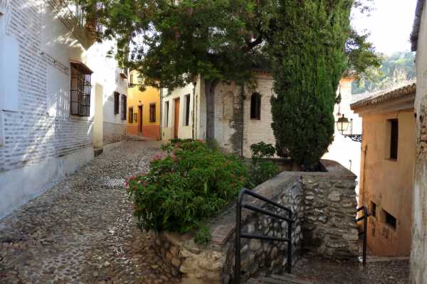 Visita guiada por el Albaic&iacute;n y Sacromonte