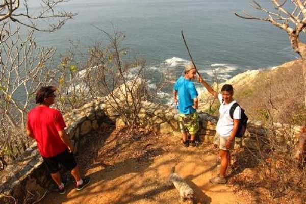 Guided Hiking Tour on the Island Roqueta