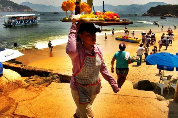 Guided Hiking Tour on the Island Roqueta