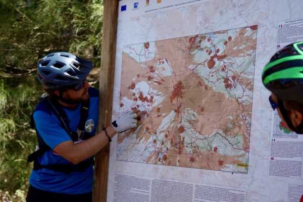 Escursione guidata sull'Etna in Mountain bike