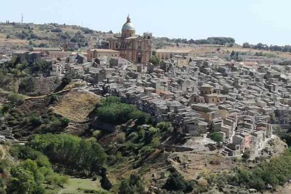Visita guidata di Agrigento e Piazza Armerina, da Catania e Taormina