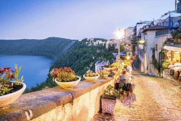 Visita guidata tra la storia di Ariccia e i laghi di Castel Gandolfo e Nemi