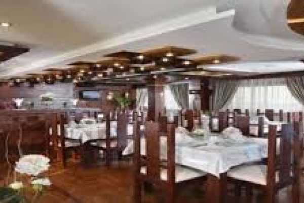 Sonesta Amirat Dahabiya Nile Cruise
