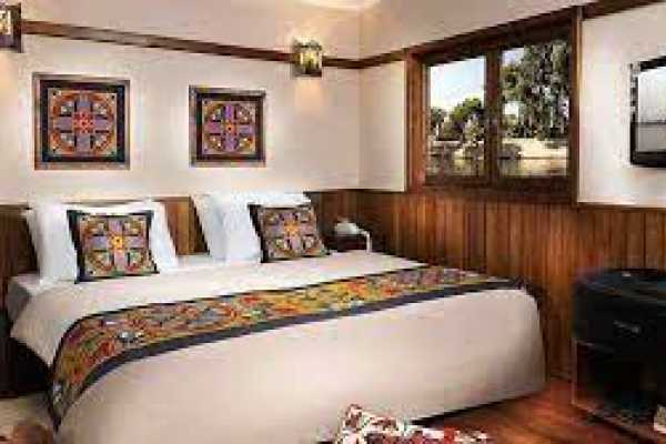 Nebyt Dahabiya Nile Cruise