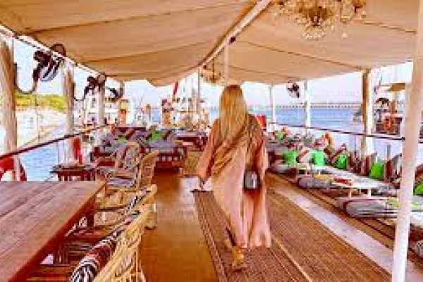 Nour El Nil Dahabiya Nile Cruise