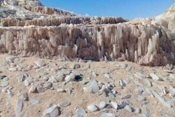 3 Days White Desert, Farafra Oasis, Bahariya Tour