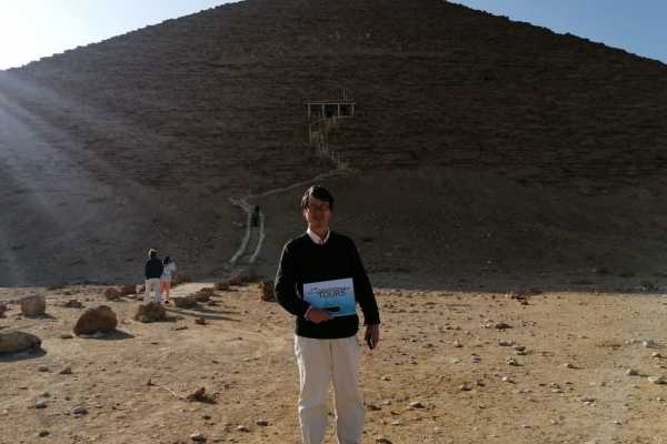 Tour to Giza Pyramids, sphinx, Sakkara & Dahshur