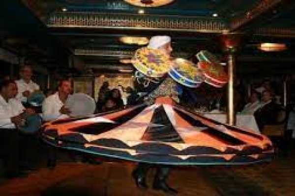 Cairo Nile Dinner Cruise and Show
