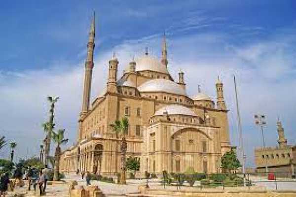 Tour Giza Pyramids & Citadel and Old Cairo & Bazzar