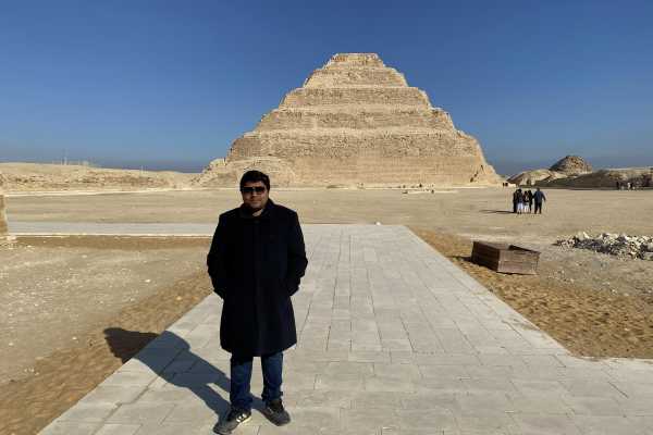 Day Tour To Giza Pyramids, Sphinx & Saqqara and Meiduom Pyramids From Cairo