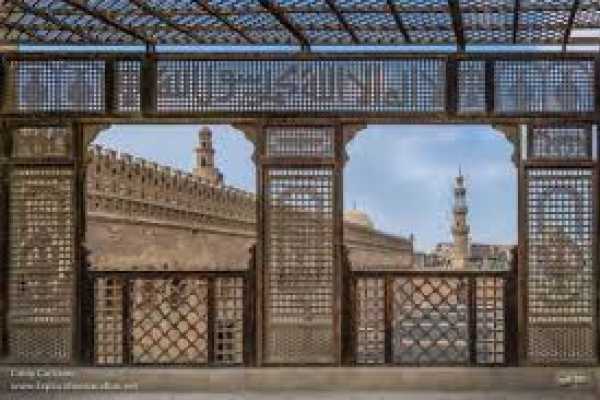 Half-Day Islamic Cairo Walking Tour in Fatimid Cairo