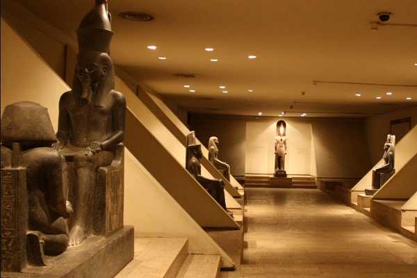 Tour to Luxor Museum and Mummification Museum