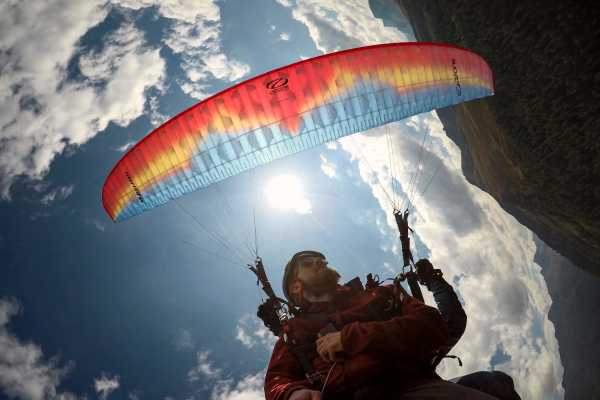 Pure Adrenaline Paragliding DAVOS KLOSTERS