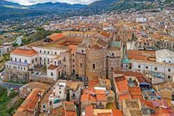 Visita di Monreale e Cefal&ugrave; con transfer da Palermo