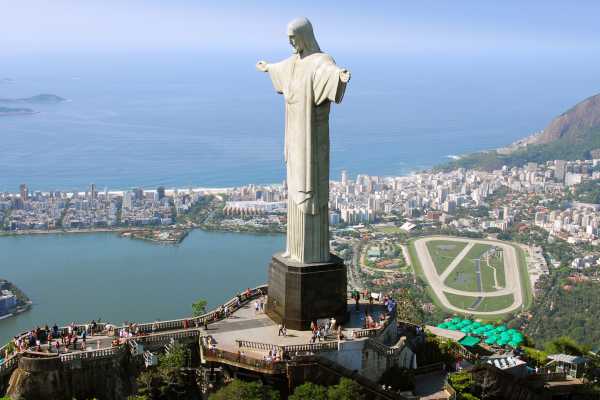 Shuttle to Christ, the Redeemer from the Paineiras