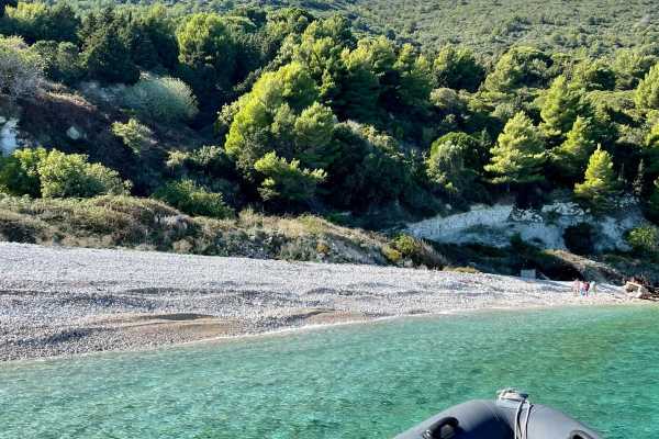 Visit The Island With Private Speedboat