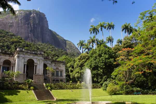 Christ Statue and Aquarium Visit
