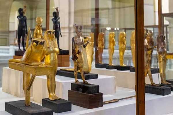 Day tour to the Egyptian Museum and Old Cairo