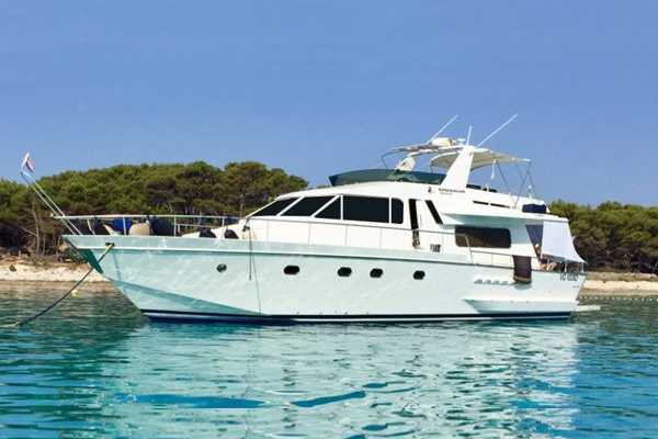 Bibanga Yacht Sunset and Snorkel Cruise