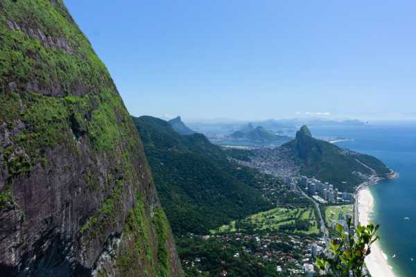 Pedra da G&aacute;vea Hiking Trail Experience