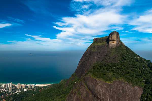 Pedra da G&aacute;vea Hiking Trail Experience