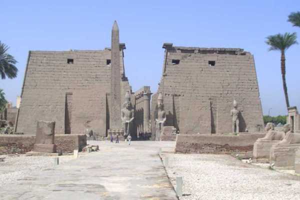 5 Days Nile cruise Luxor to Aswan from Soma Bay