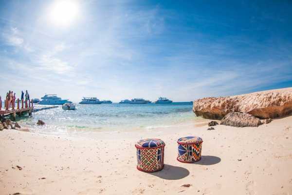 Snorkelling Day trip Paradise Island From Makadi