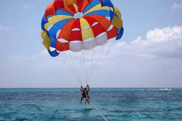 Parasailing Excursions from Makadi