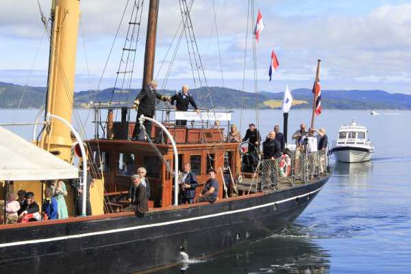 Eventyrlig Seilas: Tr&oslash;ndersk Matfestival - et sted n&aelig;r deg p&aring; fjorden
