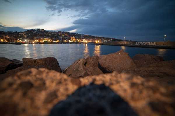 Tour serale della Riviera dei Ciclopi in auto d'epoca
