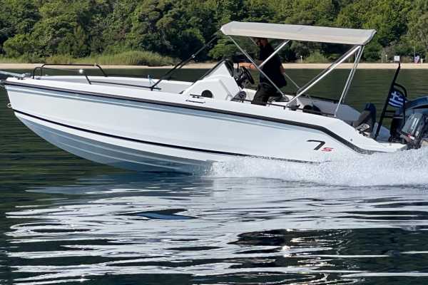 Blue Lagoon Cruise with captain, COMPASS 7s speedboat
