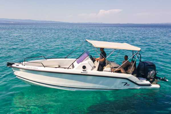 Blue Lagoon Cruise with captain, COMPASS 7s speedboat