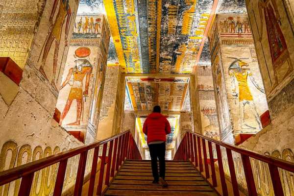 Luxor Short Break 2 Days Tour Package with Balloon and Banana Island