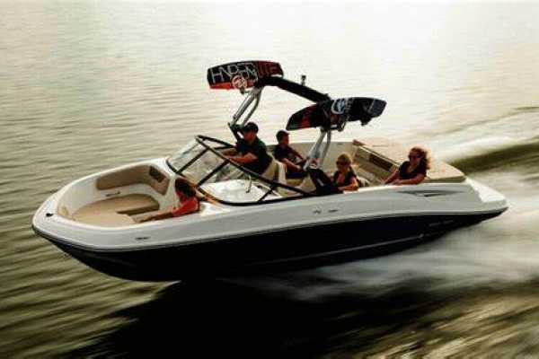 4 Hour EARLY SUMMER 2025 Luxury Day Boat with Professional Skipper/Boat Toys/Onboard Picnic APRIL/MAY/JUNE 2025