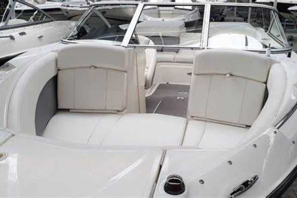 4 Hour HIGH SUMMER 2025 Luxury Day Boat with Professional Skipper/Boat Toys/Onboard Picnic JUNE/JULY/AUGUST/SEPT 2025