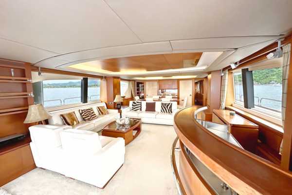 Cami Ed Mega Yacht Cruise